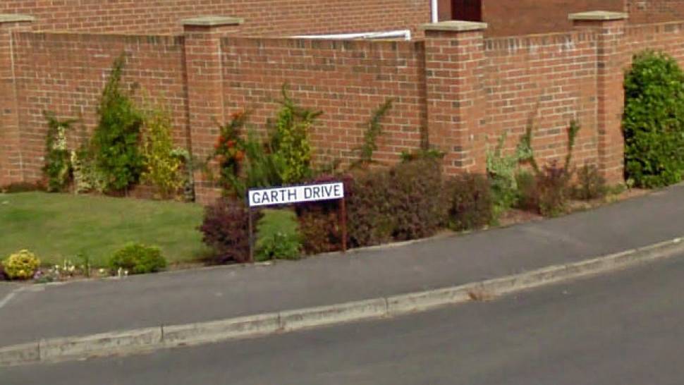 Burglars flee Hambleton home with jewellery