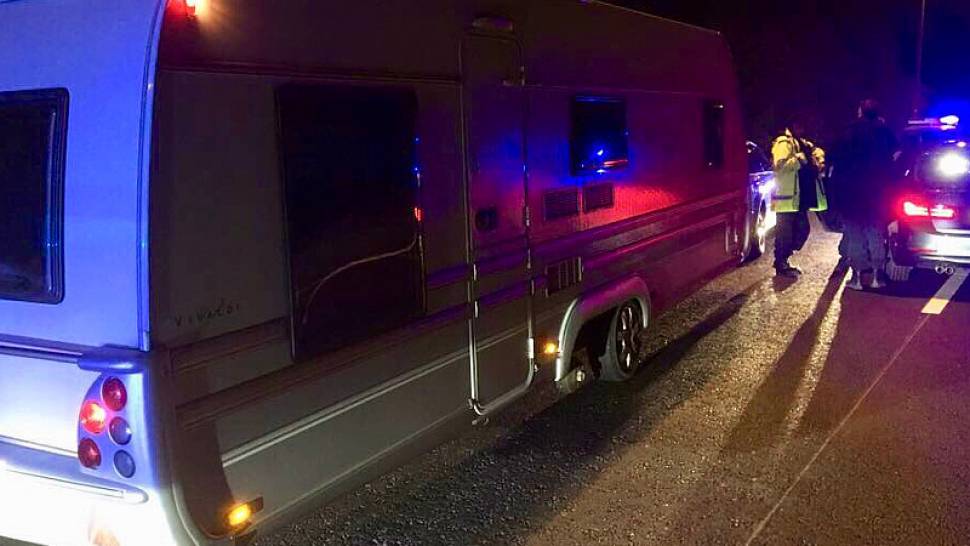 Chase police deploy stinger to halt 'stolen' caravan